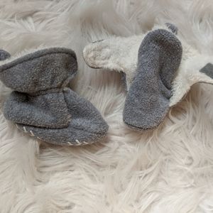 Baby fleece booties